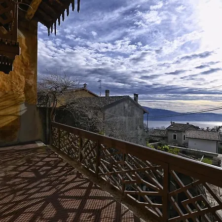 Semesterbostad La Villanella - Theater *