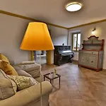 Tatil Evi La Villanella - Theater *